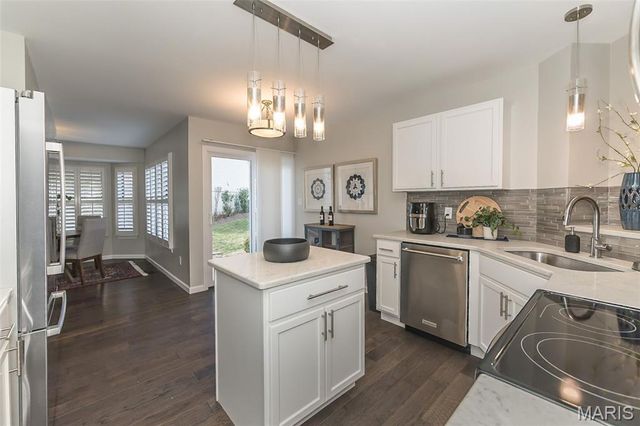 12924 Midfield Terrace, St Louis, MO 63146