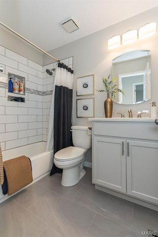 12924 Midfield Terrace, St Louis, MO 63146