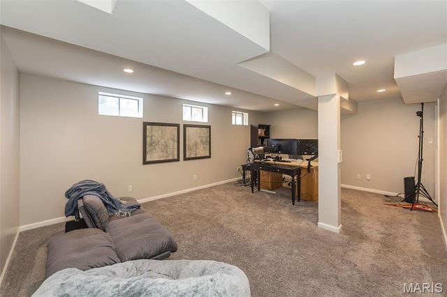 12924 Midfield Terrace, St Louis, MO 63146