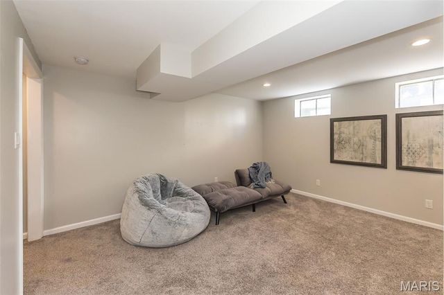 12924 Midfield Terrace, St Louis, MO 63146