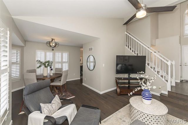 12924 Midfield Terrace, St Louis, MO 63146