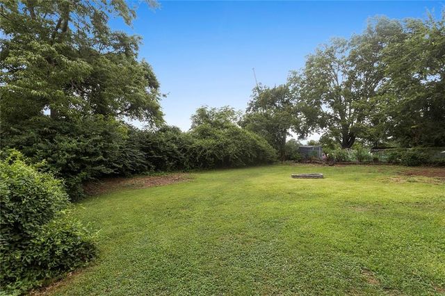 3628 N Cypress Avenue, Kansas City, MO 64117