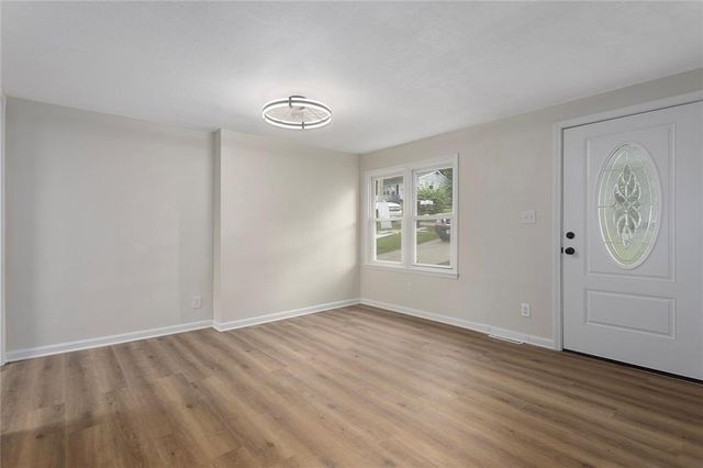 3628 N Cypress Avenue, Kansas City, MO 64117