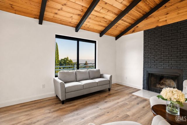 24501 Pueblo Court, Tehachapi, CA 93561