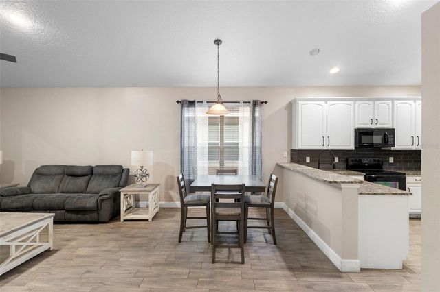 322 SECRETARIAT COURT, Deland, FL 32724