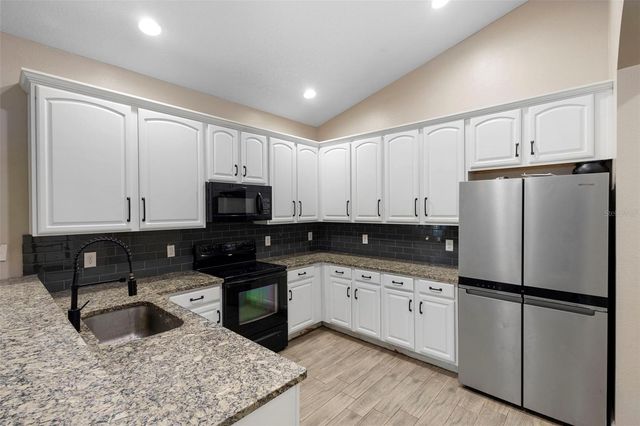 322 SECRETARIAT COURT, Deland, FL 32724