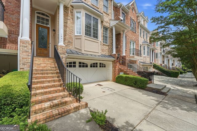 1041 Emory Parc Place, Decatur, GA 30033
