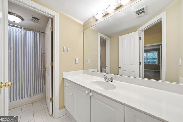 1041 Emory Parc Place, Decatur, GA 30033