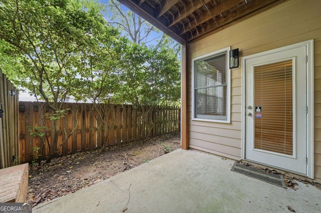 1041 Emory Parc Place, Decatur, GA 30033