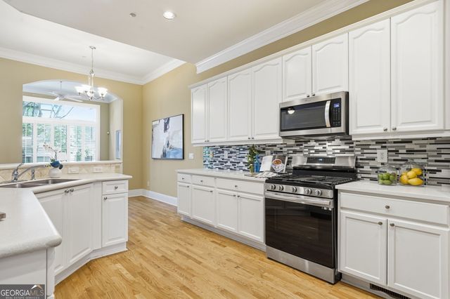 1041 Emory Parc Place, Decatur, GA 30033