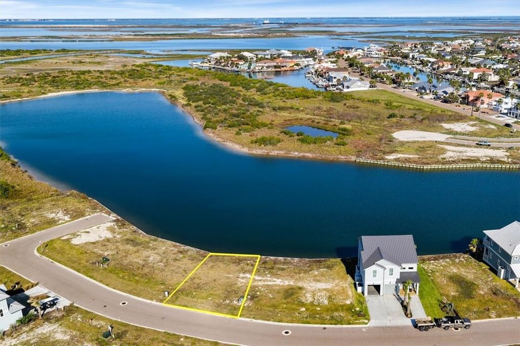 139 Laguna Isles Dr, Port Aransas, TX 78373 — photo 4