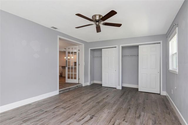 2445 60TH WAY N, St Petersburg, FL 33710