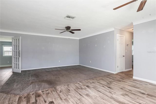 2445 60TH WAY N, St Petersburg, FL 33710
