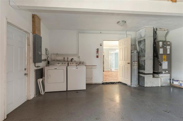 2445 60TH WAY N, St Petersburg, FL 33710