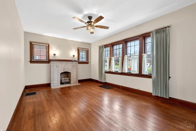 4925 Shirley Place, Cincinnati, OH 45238