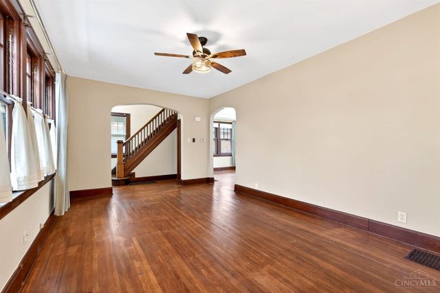 4925 Shirley Place, Cincinnati, OH 45238