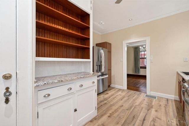 4925 Shirley Place, Cincinnati, OH 45238