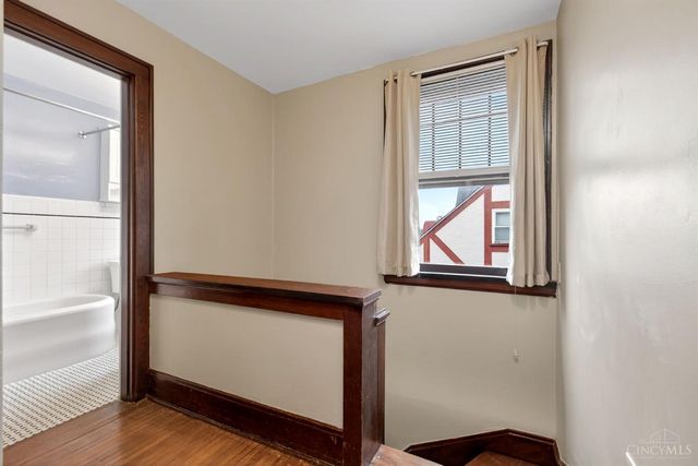 4925 Shirley Place, Cincinnati, OH 45238