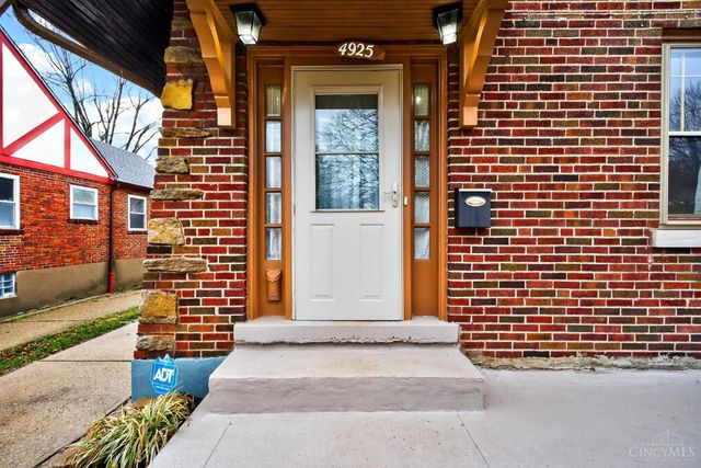 4925 Shirley Place, Cincinnati, OH 45238