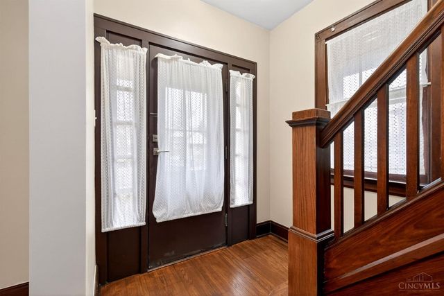 4925 Shirley Place, Cincinnati, OH 45238