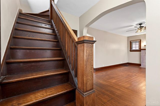 4925 Shirley Place, Cincinnati, OH 45238