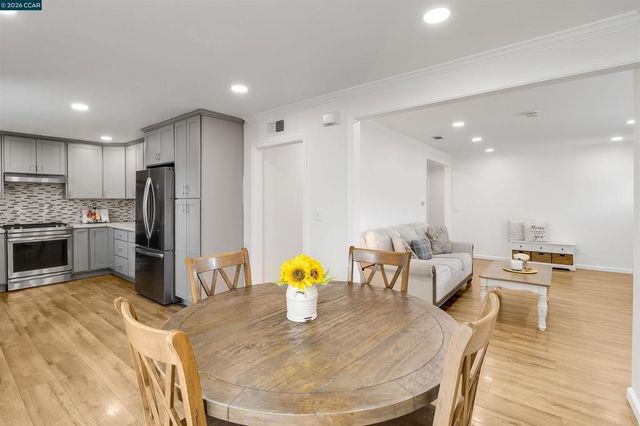 4321 Cowell Rd, Concord, CA 94518