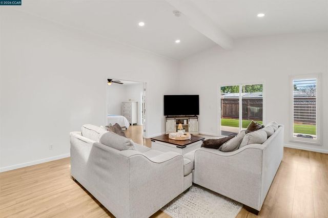 4321 Cowell Rd, Concord, CA 94518