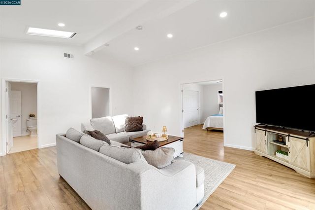 4321 Cowell Rd, Concord, CA 94518