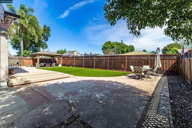 4321 Cowell Rd, Concord, CA 94518