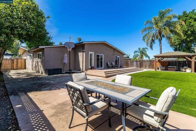 4321 Cowell Rd, Concord, CA 94518
