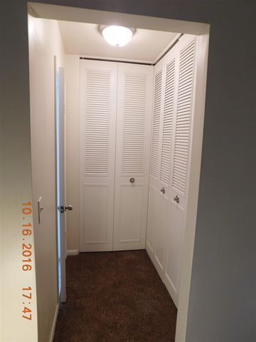 444 N Fox Hills Unit: 7, Bloomfield Hills, MI 48304