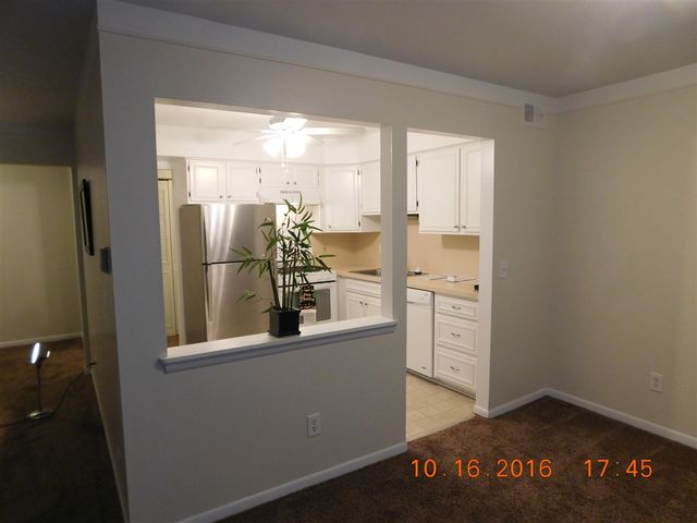 444 N Fox Hills Unit: 7, Bloomfield Hills, MI 48304