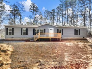 7676 Pea Ridge Road, Lula, GA 30554