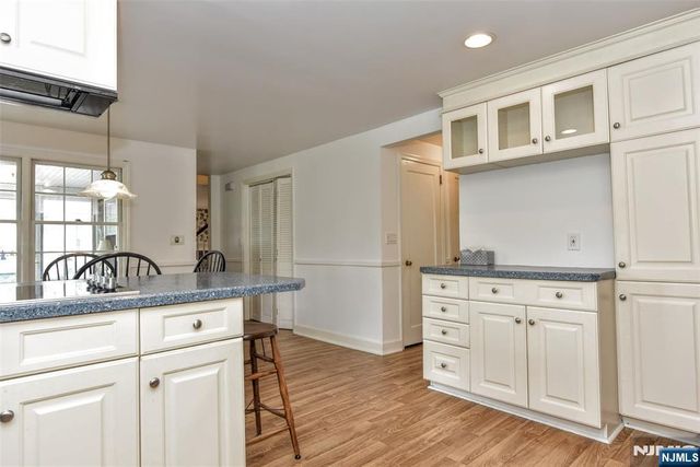 520 Lafayette Avenue, Wyckoff, NJ 07481