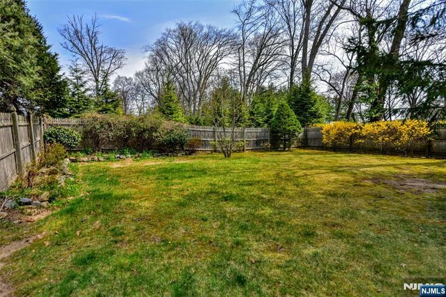 520 Lafayette Avenue, Wyckoff, NJ 07481