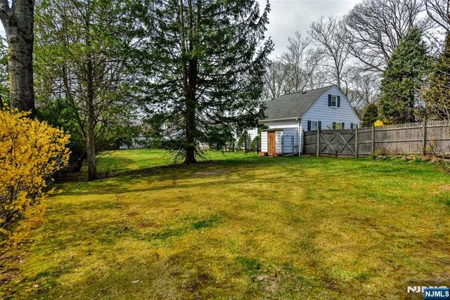 520 Lafayette Avenue, Wyckoff, NJ 07481