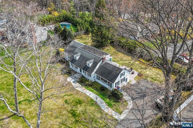 520 Lafayette Avenue, Wyckoff, NJ 07481