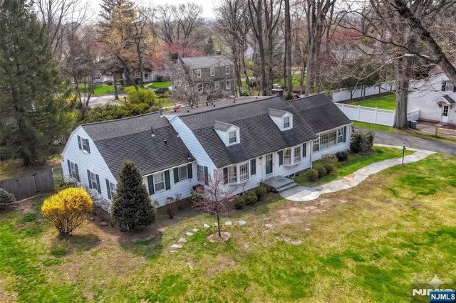 520 Lafayette Avenue, Wyckoff, NJ 07481