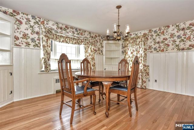 520 Lafayette Avenue, Wyckoff, NJ 07481