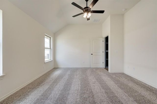 9312 NW 143rd Street, Yukon, OK 73099