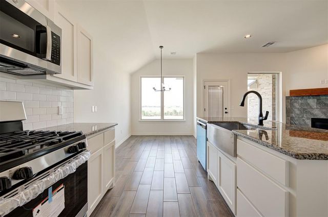 9312 NW 143rd Street, Yukon, OK 73099