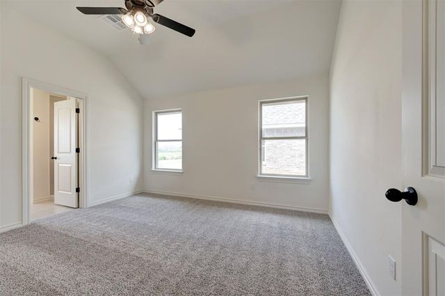 9312 NW 143rd Street, Yukon, OK 73099