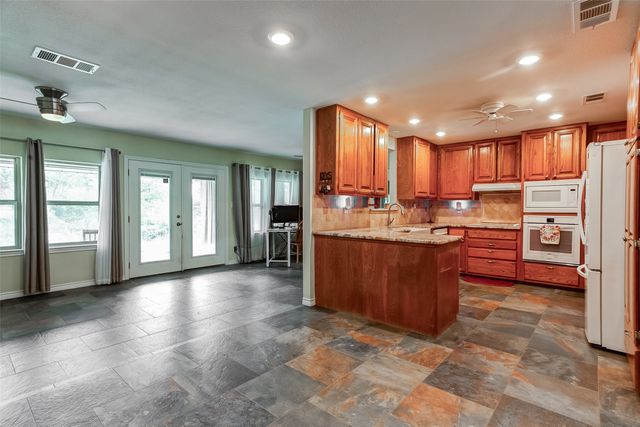 5411 Cool Springs Drive, Midlothian, TX 76065