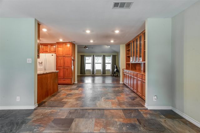 5411 Cool Springs Drive, Midlothian, TX 76065