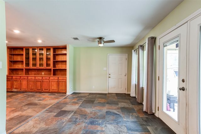 5411 Cool Springs Drive, Midlothian, TX 76065