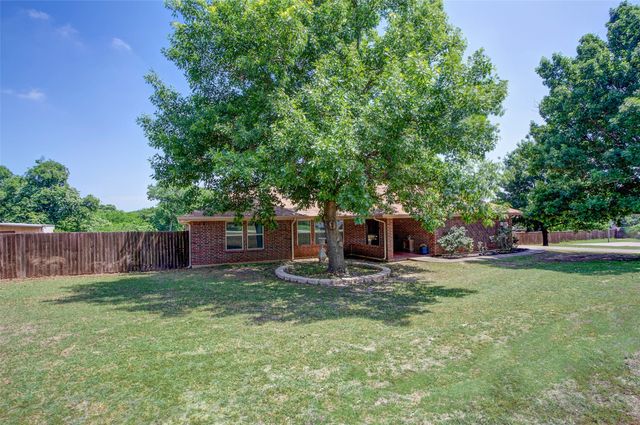 5411 Cool Springs Drive, Midlothian, TX 76065