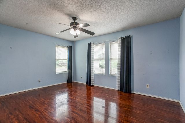 5411 Cool Springs Drive, Midlothian, TX 76065