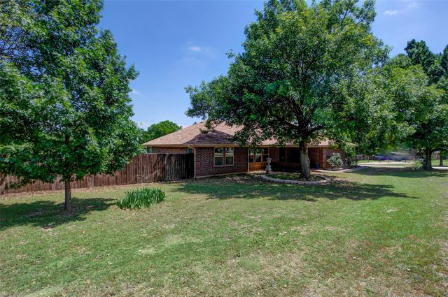 5411 Cool Springs Drive, Midlothian, TX 76065