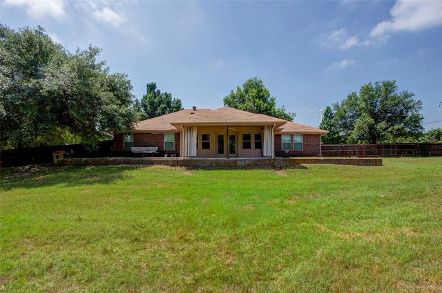 5411 Cool Springs Drive, Midlothian, TX 76065