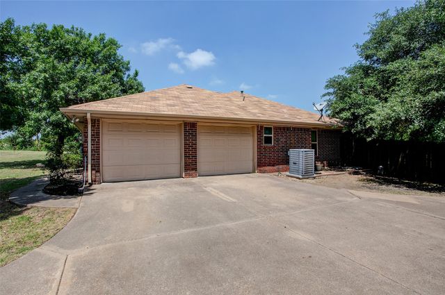 5411 Cool Springs Drive, Midlothian, TX 76065